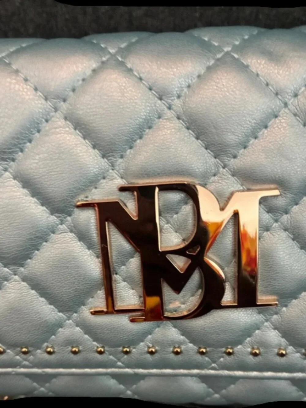 Badgley Mischka Quilted Light Blue Crossbody with Chain Strap - Picture 4 of 8